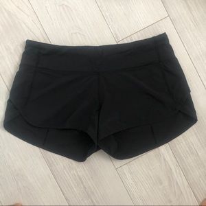 LULULEMON BLACK SPEED UP SHORT